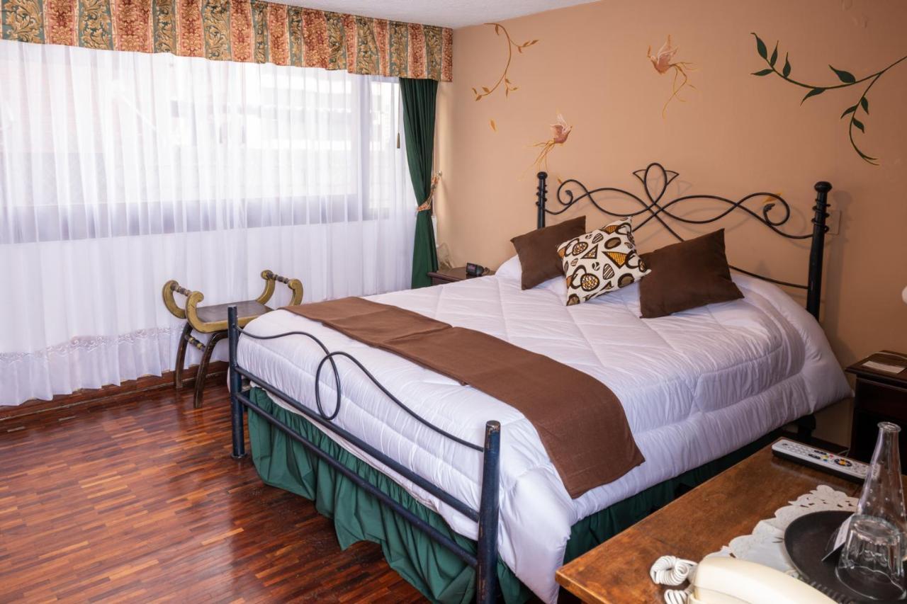 Hotel Nass Sol De Quito Buitenkant foto